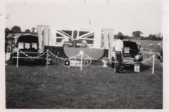 Bob-Finchs-car-left-with-Chris-and-Carl-Smedleys-convertible-and-saloon-at-the-1982-Bromley-Pageant